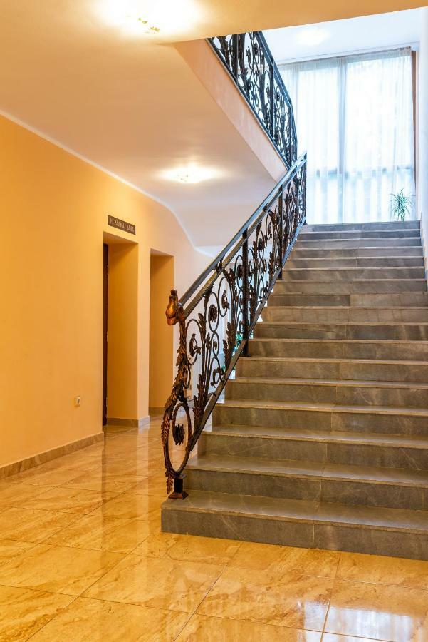Hotel Bendida Panichishte Extérieur photo